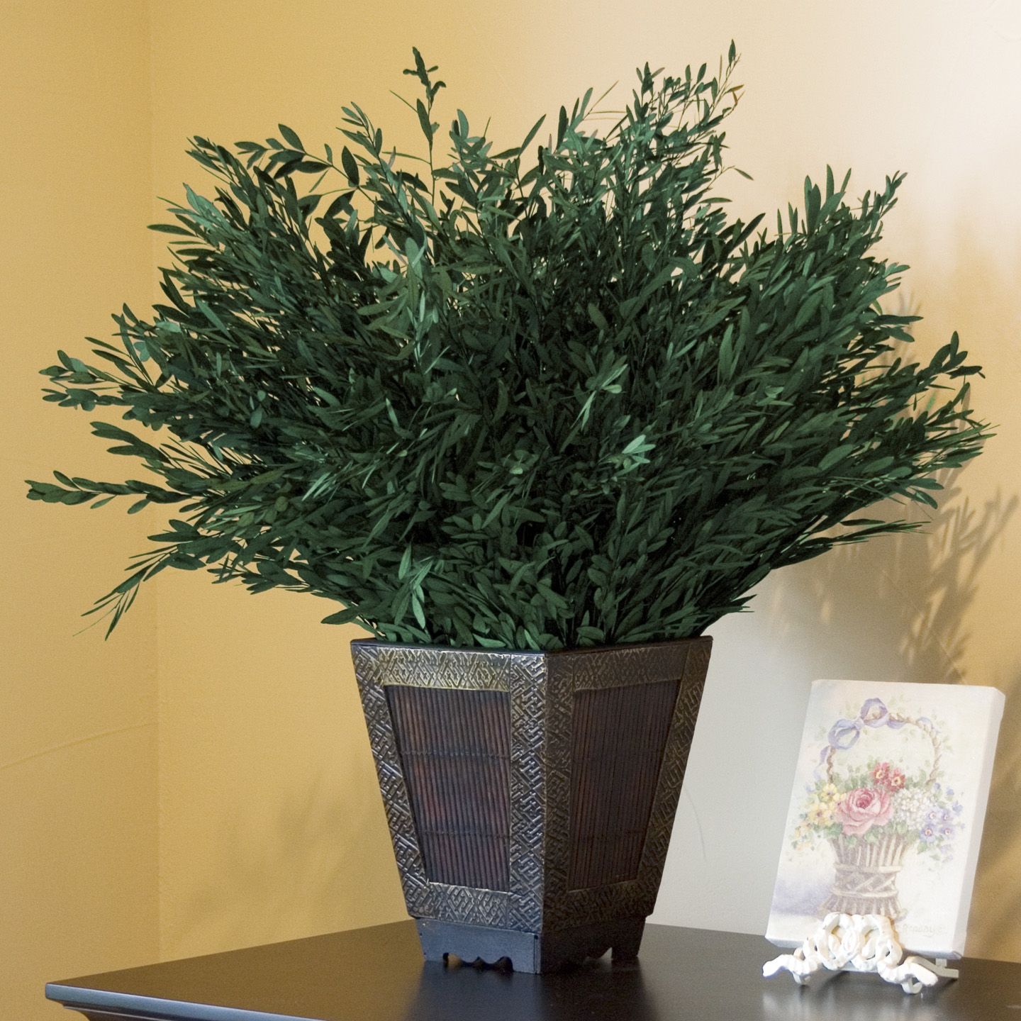 Eucalyptus Tabletop 24"
